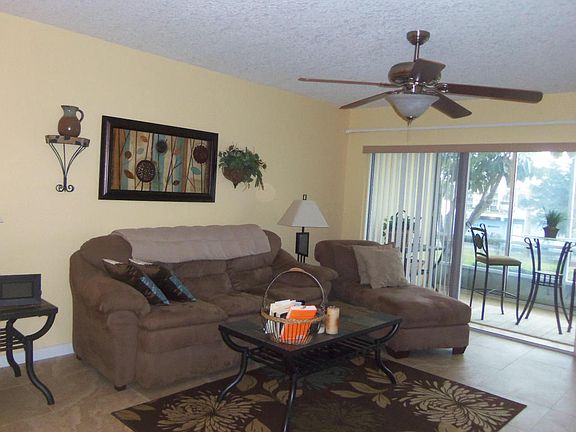 4th image of 907 Marina Dr APT 106