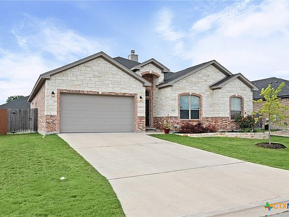 3rd image of 6018 Catania Dr