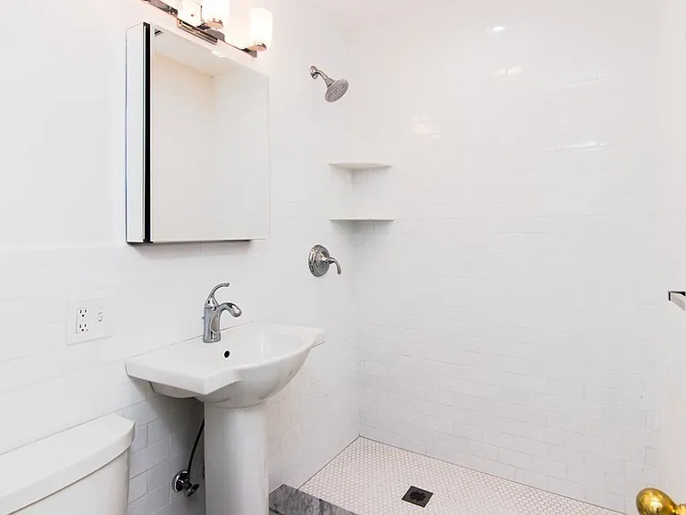 169 Beacon St #3R — Photo 11