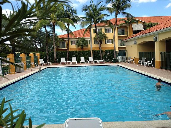 4th image of 7320 NW 114th Ave APT 104