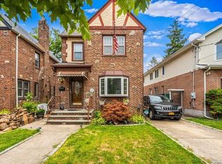 2931 164th St, Flushing, NY 11358