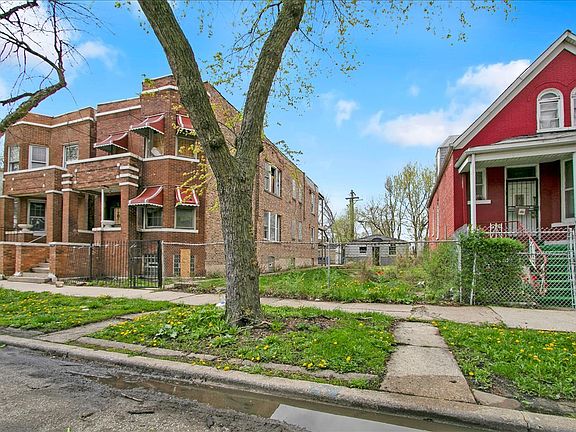 3rd image of 414 & 410 S Kilbourn Ave