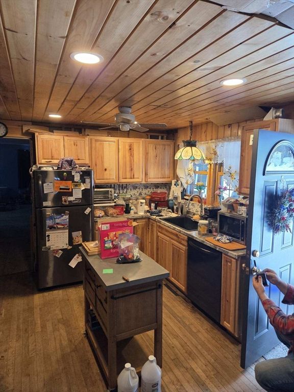1578 Greenville Rd, Ashby, MA - More