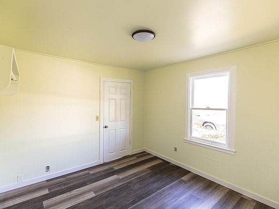 5th image of 447 Wooster Ave