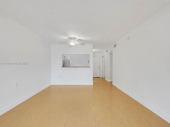 5th image of 11281 SW 88th St #215-K