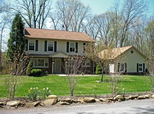 5 Linabury Ln, Chester, NJ 07930