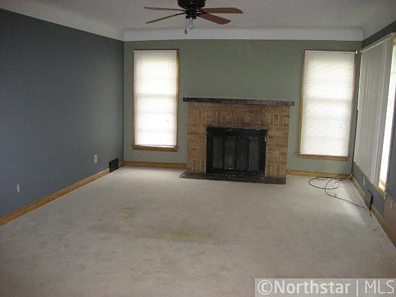 2nd image of 505 Elm St N
