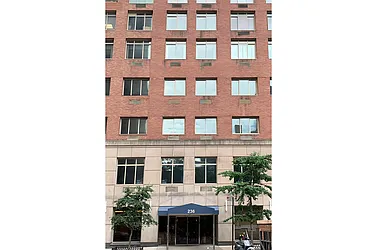 Rented by Warburg