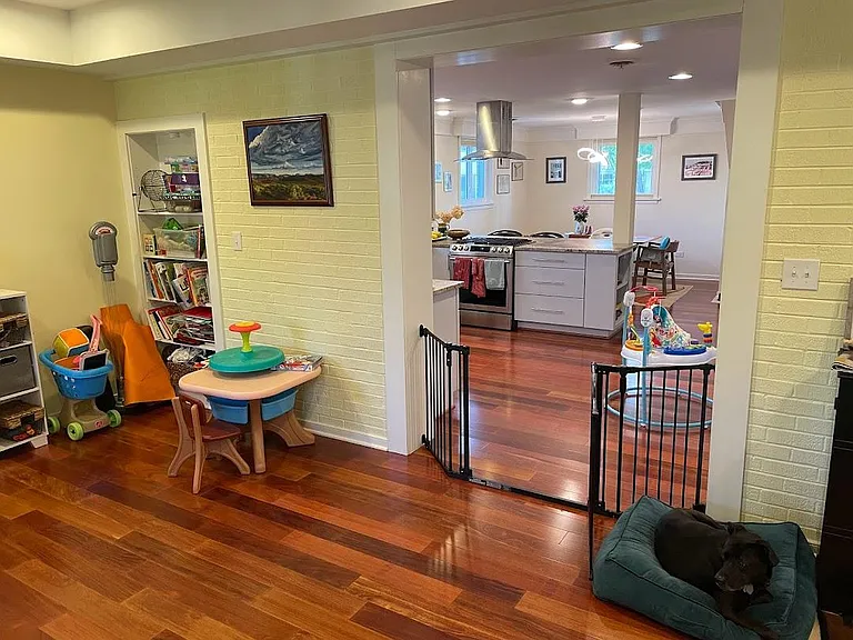 625 Davis Ave — Photo 5