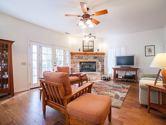 5th image of 24758 Bernard Dr