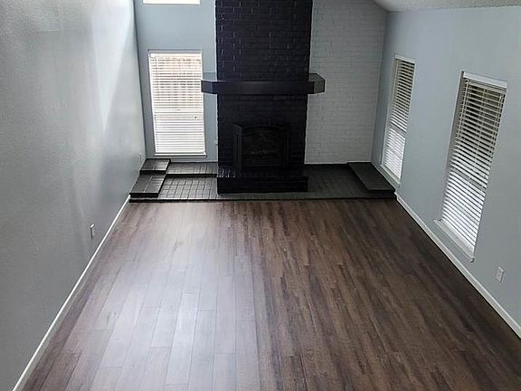 4th image of 9614 Charter Ridge Dr