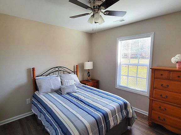 3rd image of 5436 Bertie Ave
