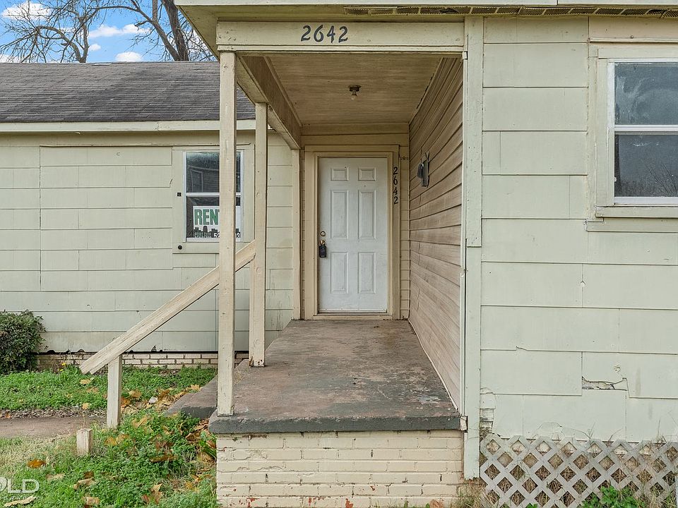 2nd image of 2642 Foster St