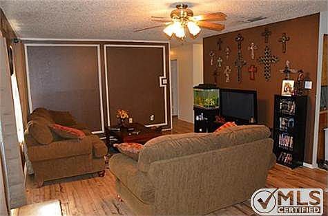 2nd image of 504 Alta Vista St