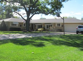 1400 Garfield St, Harvard, IL 60033