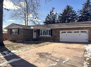 2433 Cedar Creek Ct, Quincy, IL 62305