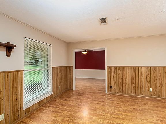 4th image of 1145 Chatwood Dr