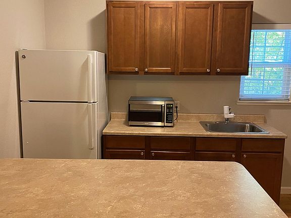 5th image of 710 Traditions Ct #1