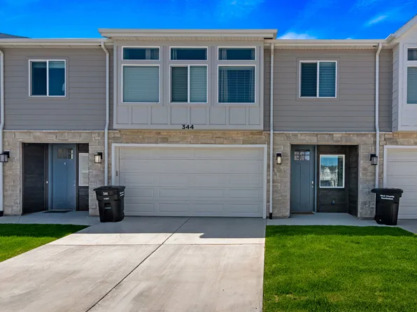 344 W Oregon Dr, Garden City, UT 84028