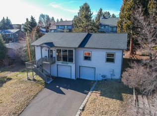 124 Mountain View Blvd, Klamath Falls, OR 97601