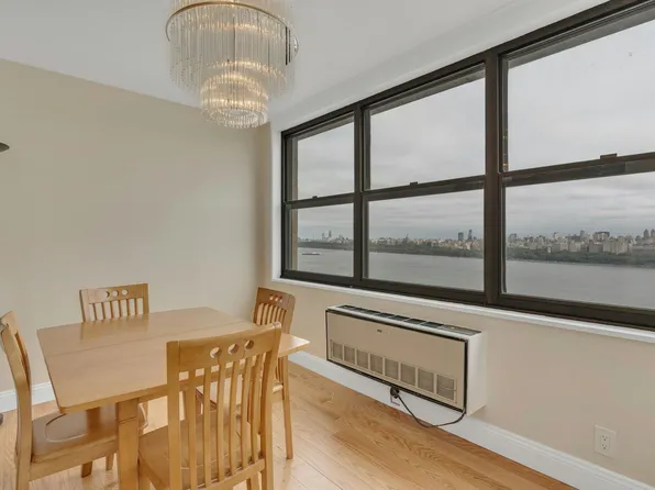 7004 Blvd East image 11 of 39