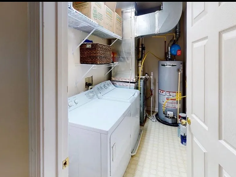 8605 Capistrano Way — Photo 25