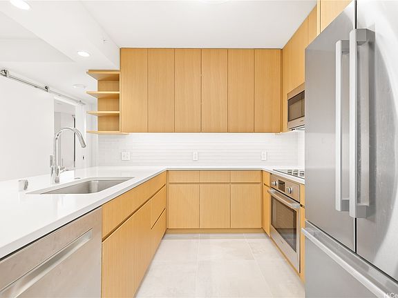 2nd image of 1388 Kapiolani Blvd #3302