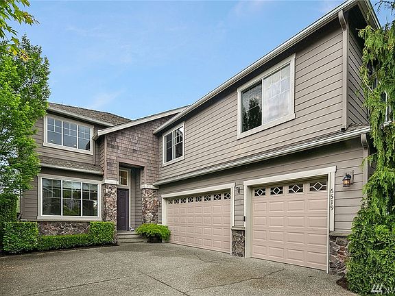 Beautiful, light filled home in one of the most sought after neighborhoods in Snoqualmie Ridge. 