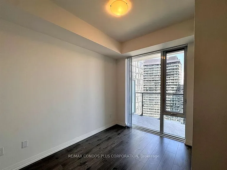 28 Widmer St #3126 — Photo 14