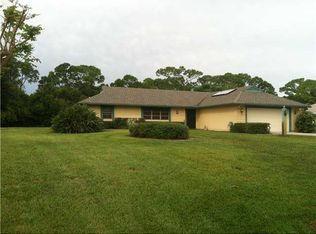 570 NE Town Ter, Jensen Beach, FL 34957