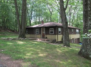 15 Mohican Ave, Landing, NJ 07850