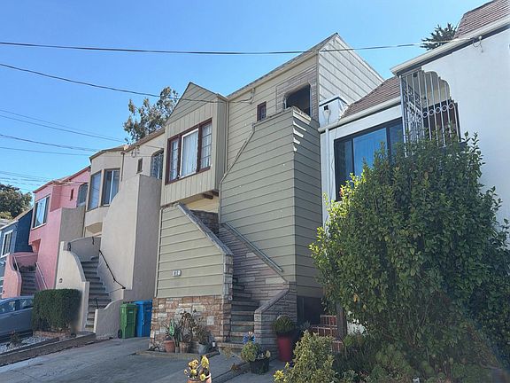 2nd image of 812 Goettingen St