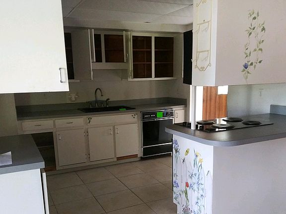 5th image of 2496 W Lourdes Dr