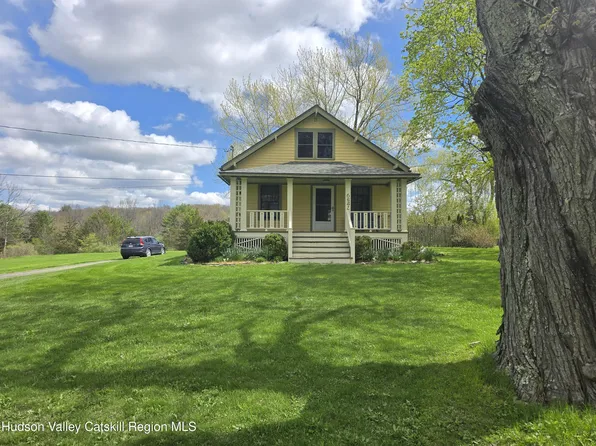 6542 Hill Street, Claverack, NY 12534