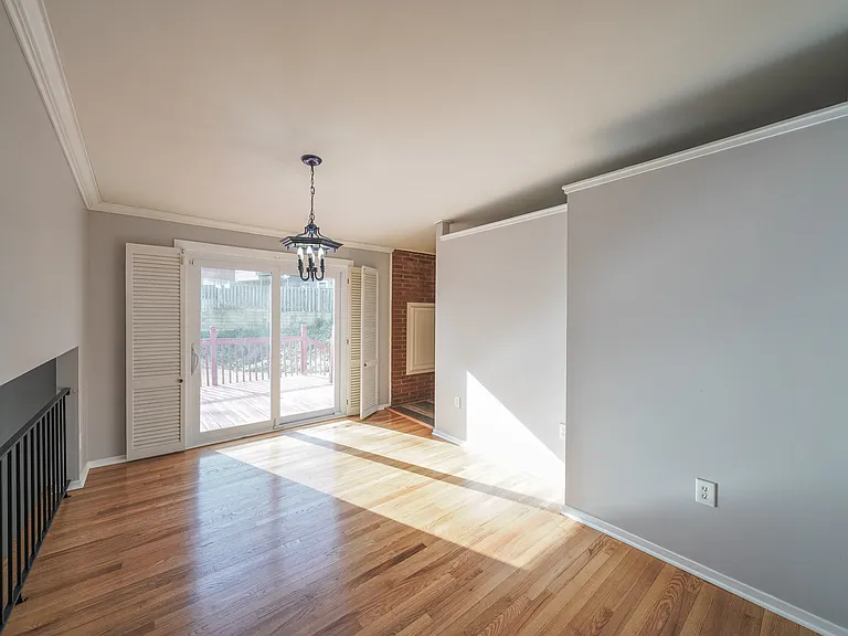 2303 Pinneberg Ave — Photo 41