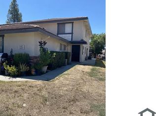 3489 20th St #3489, Highland, CA 92346