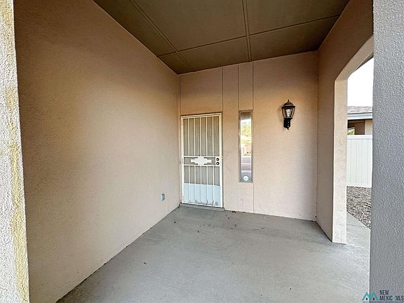 4th image of 3202 N Richardson Ave