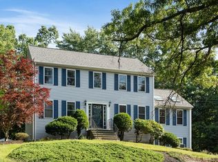 88 Whitins Rd, Sutton, MA 01590