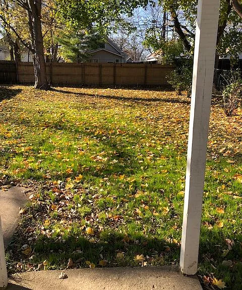 207 S Poplar St — Photo 12