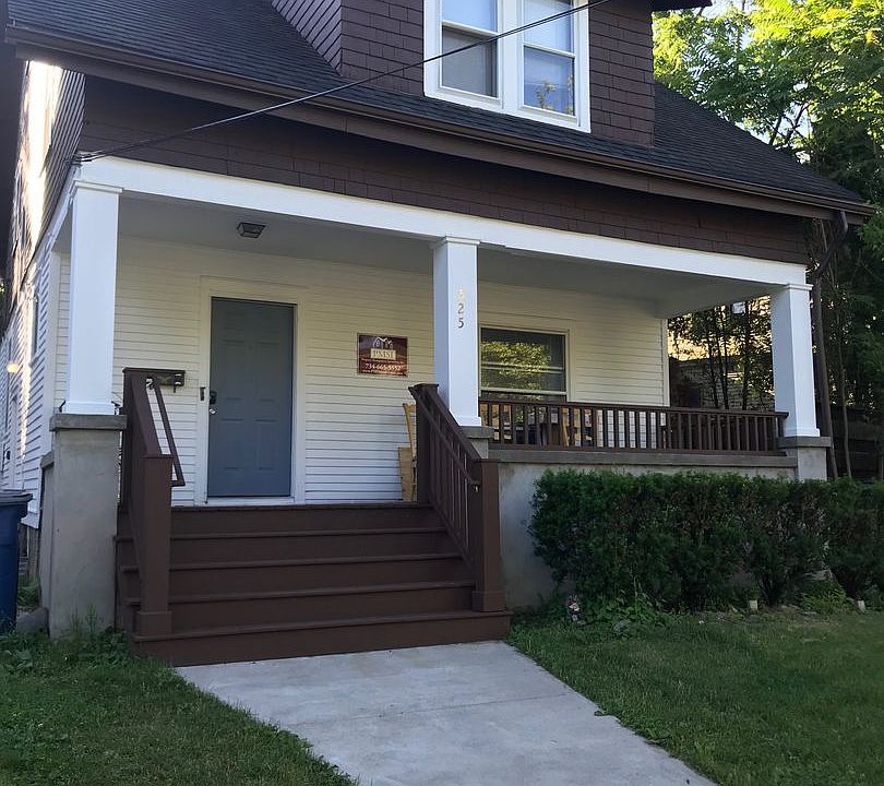 1st image of 525 Linden St