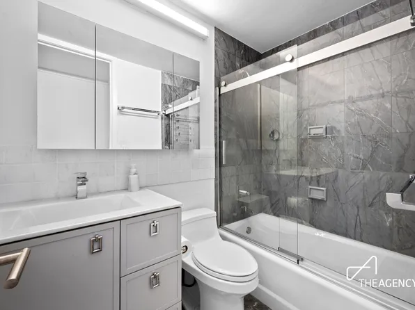 510 East 80th Street image 6 of 7