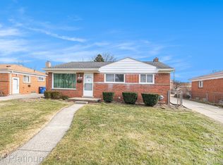 25062 Campbell Ave, Warren, MI 48089