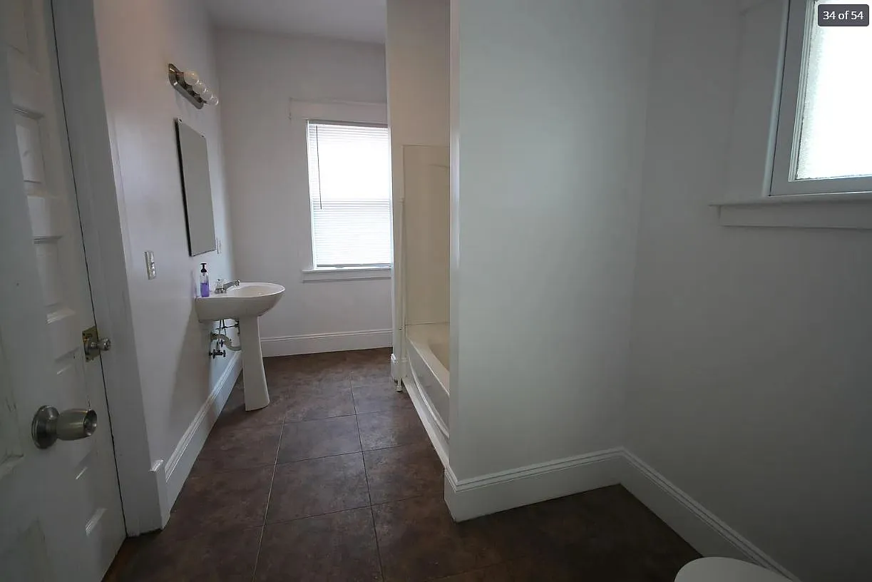 755 Academy St — Photo 3