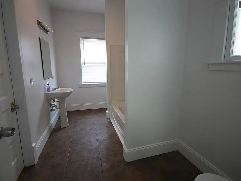 755 Academy St — Photo 3