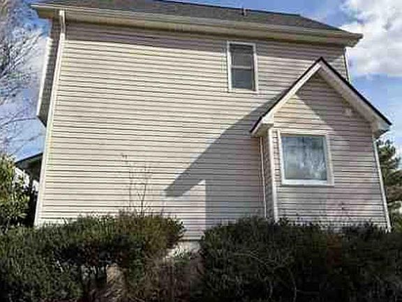 2nd image of 53 Cricket Ct