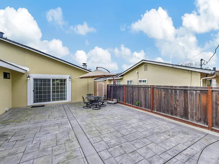 758 Candlestick Way — Photo 19