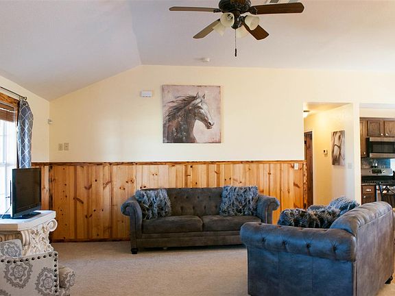 5th image of 296 Bubert Ln
