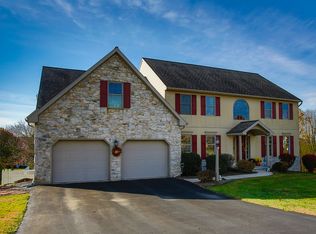 190 Springdale Ln, Millersville, PA 17551