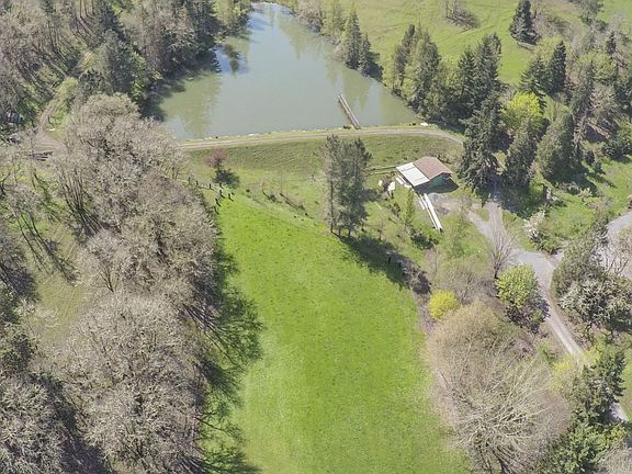 2nd image of 11411 N Umpqua Hwy