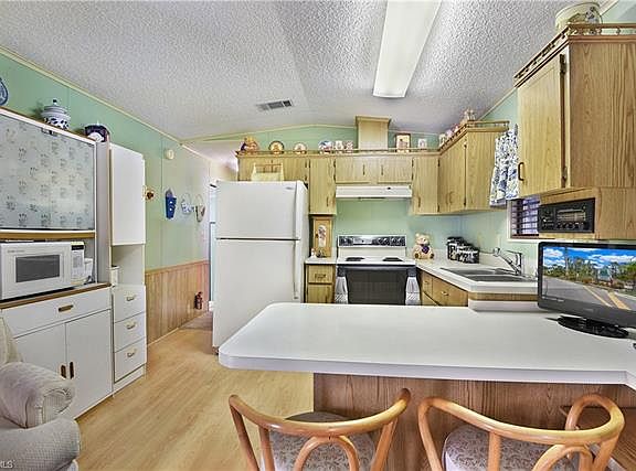 5th image of 8635 Firwood Dr